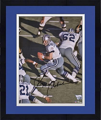 Framed Roger Staubach Dallas Cowboys Autographed 8'' x 10'' Dropback Vs. Pittsburgh Steelers Photograph - Autographed NFL Photos